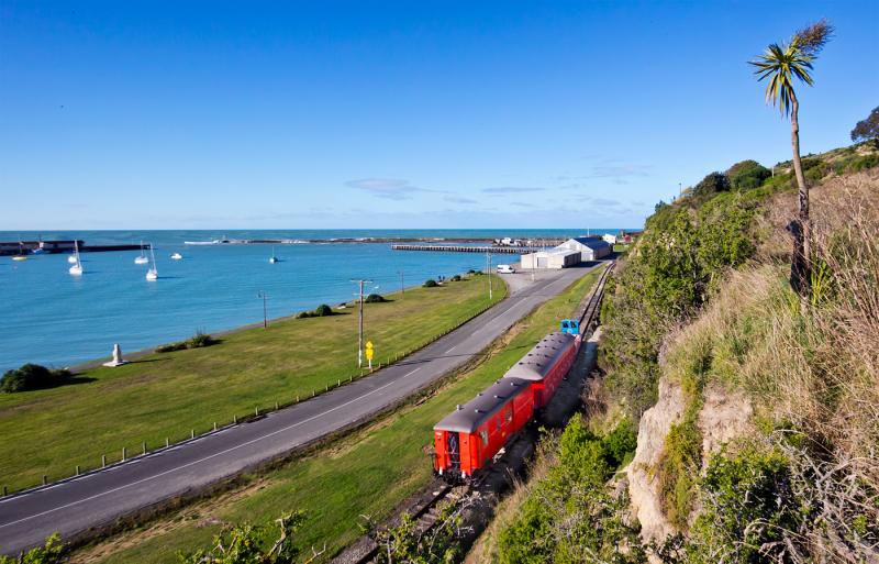 Oamaru Steam Train on a scenic coastal route